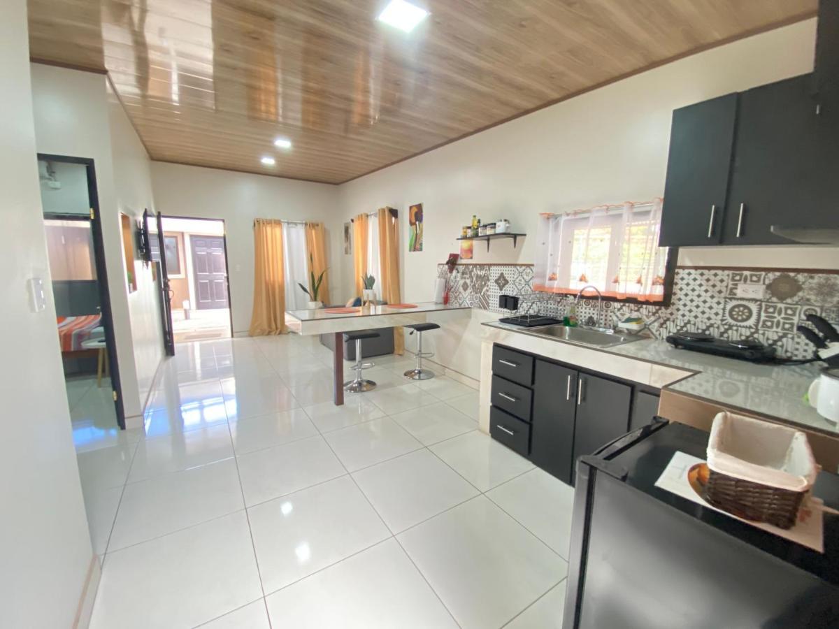 Orange Apartment 5 Min Aeropuerto Juan Santamaria Alajuela Buitenkant foto